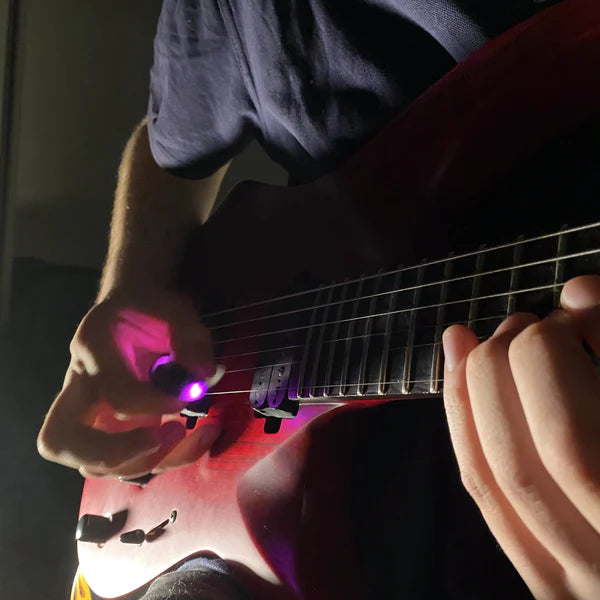 Glow Pick™️ LED Guitar Pick – Glow Picks